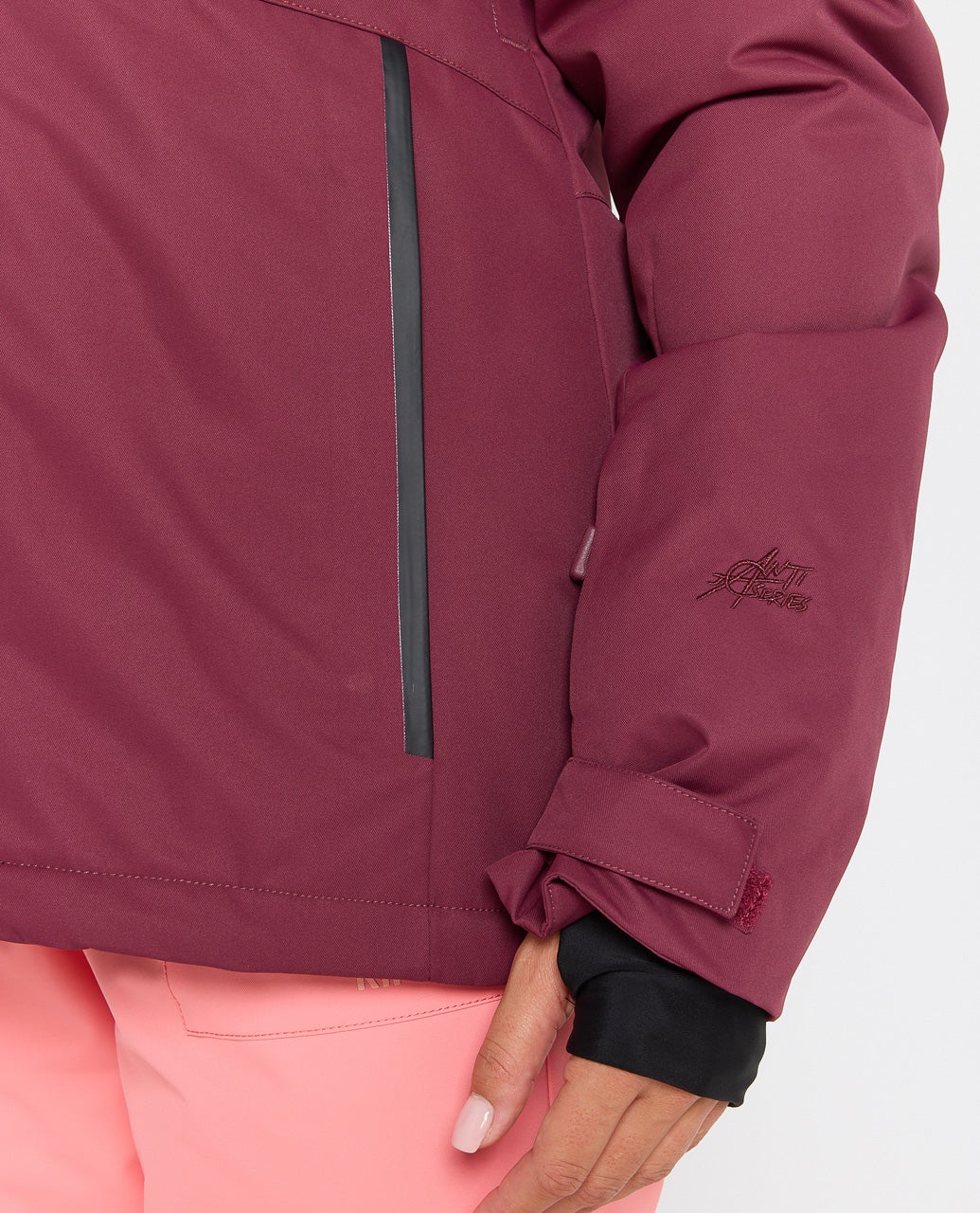 00KWOU_0043_8_1759107753000