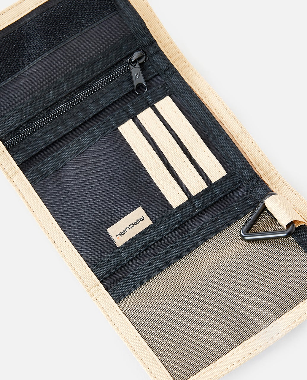 02FMWA_2137_4_1759113897000