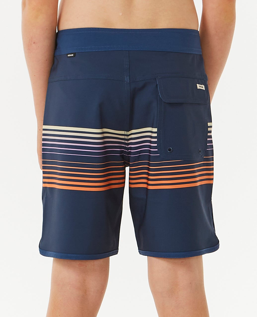 037BBO_9741_3_1759722913000