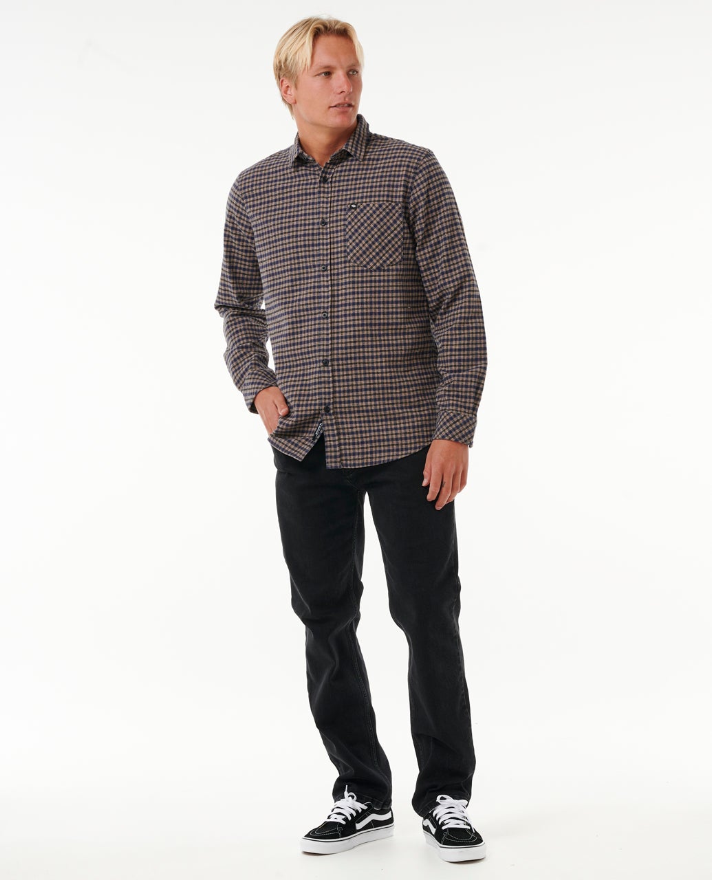 03WMSH_0037_4_1759117744000