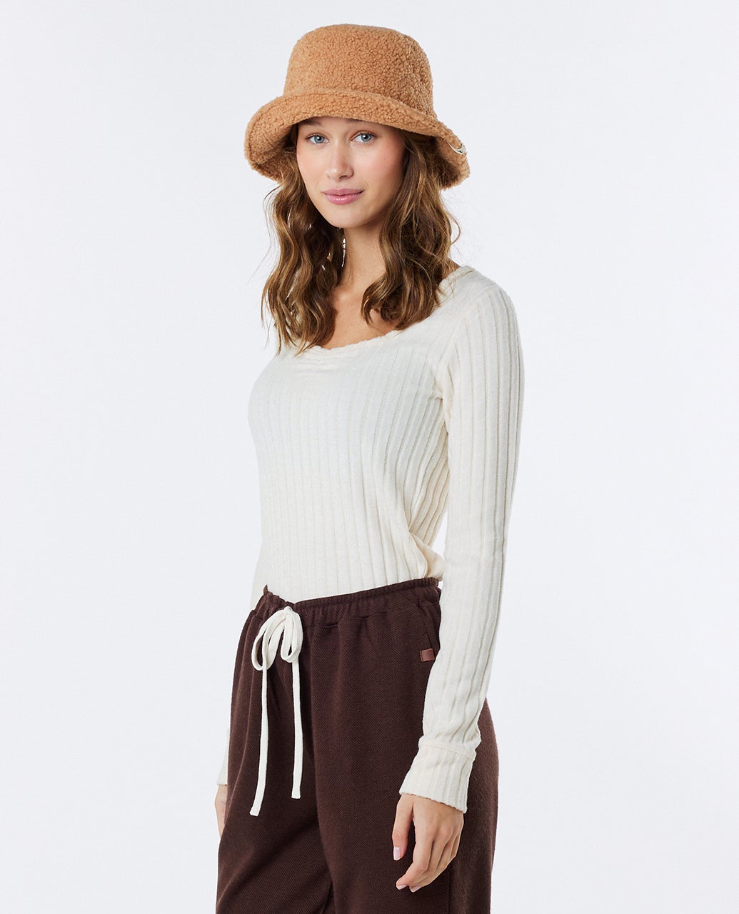 076WTE_9230_2_1759122708000