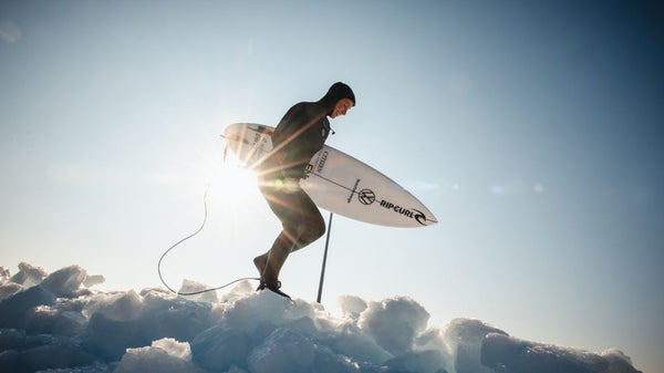 Win a Rip Curl wetsuit and a voucher for a session at O2 Surftown Munich