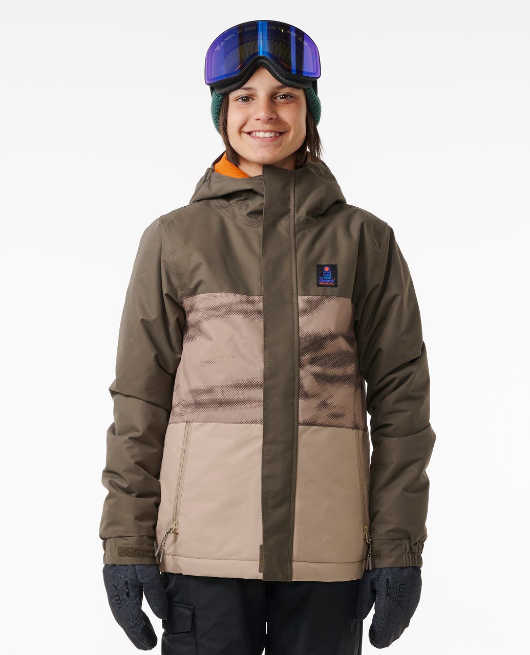 009UOU_2135_1_1759106502000