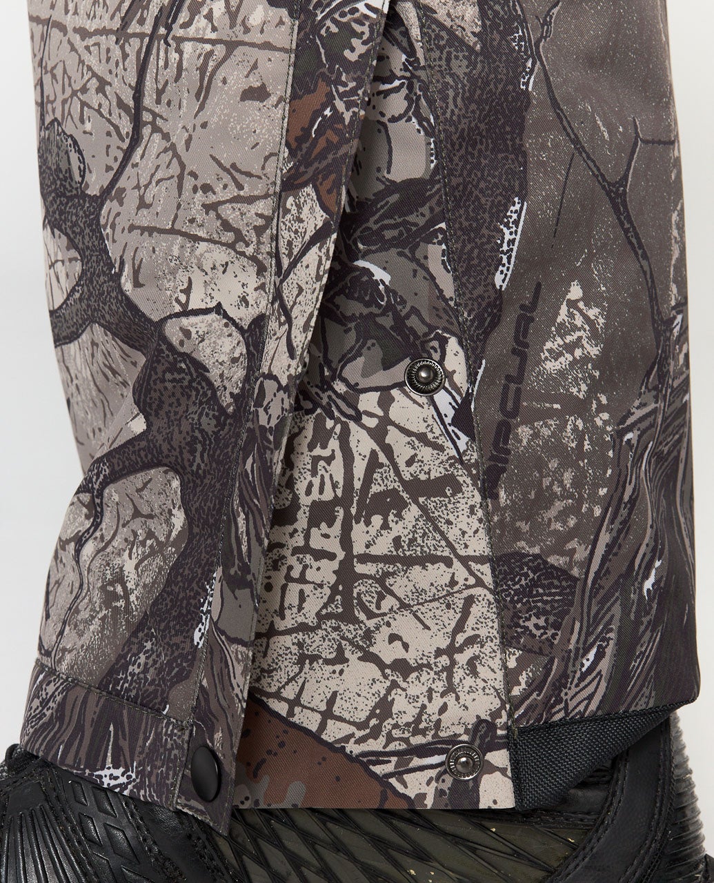 00NMOU_0226_6_1759108056000