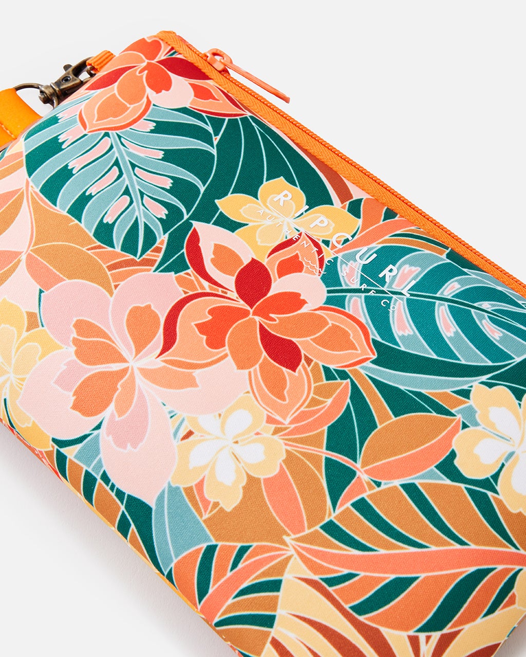 018WUT_3282_3_1759109964000