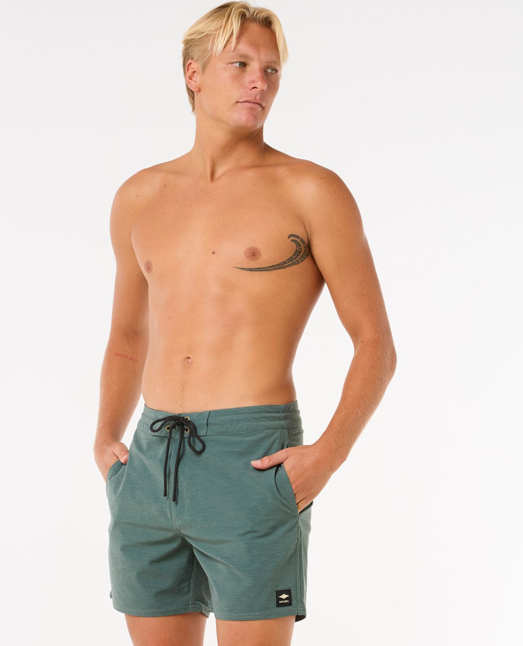 04JMBO_3434_6_1759118902000