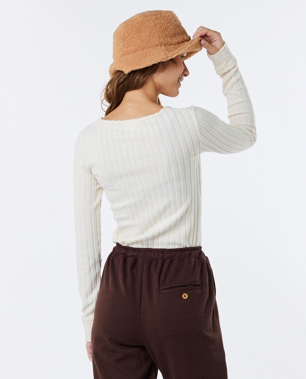 076WTE_9230_3_1759122709000