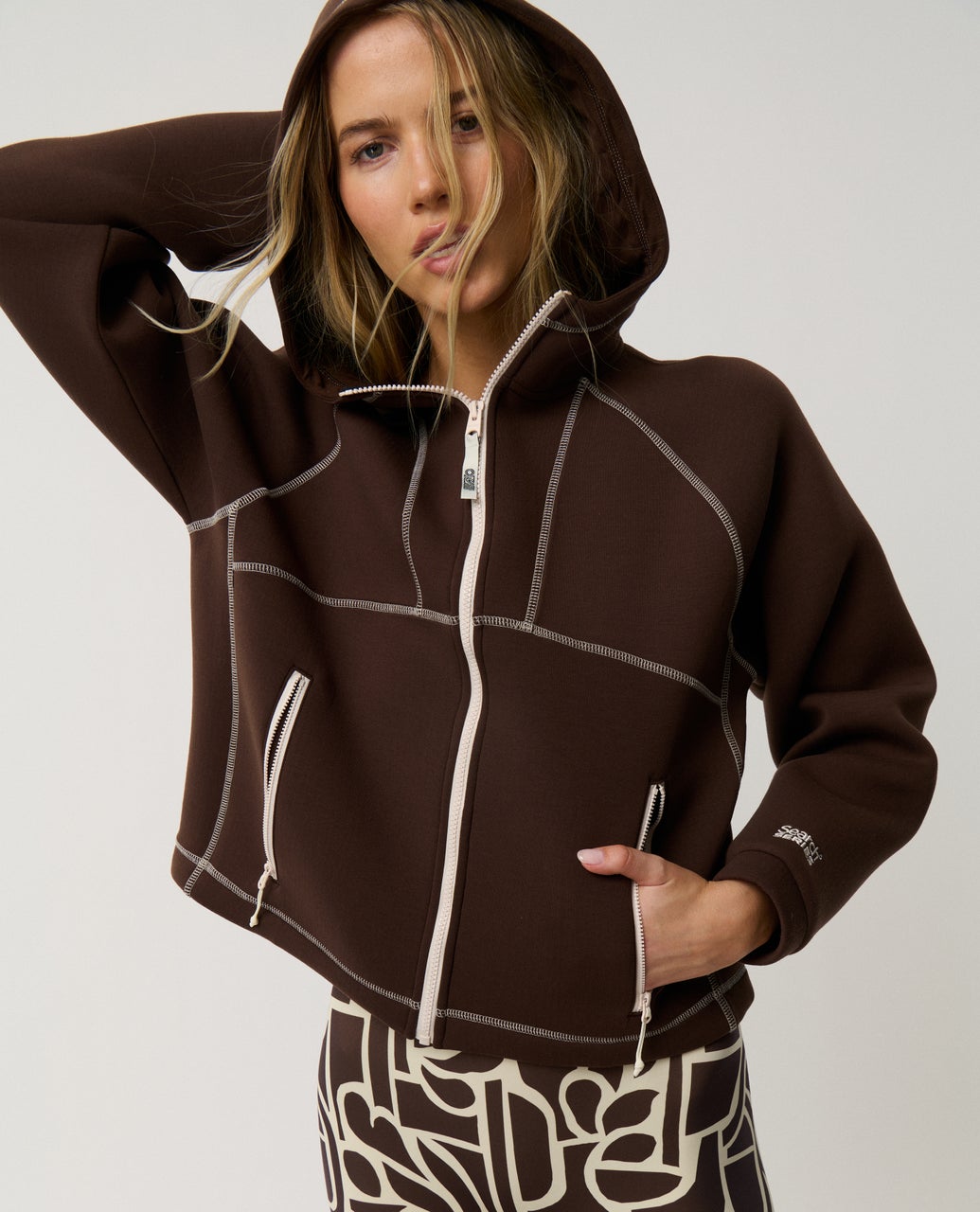 0DCWFL_1592_6_1760569199000
