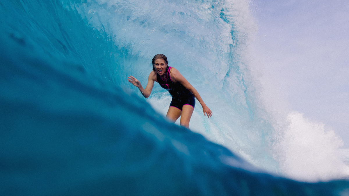 Steph Gilmore surfing