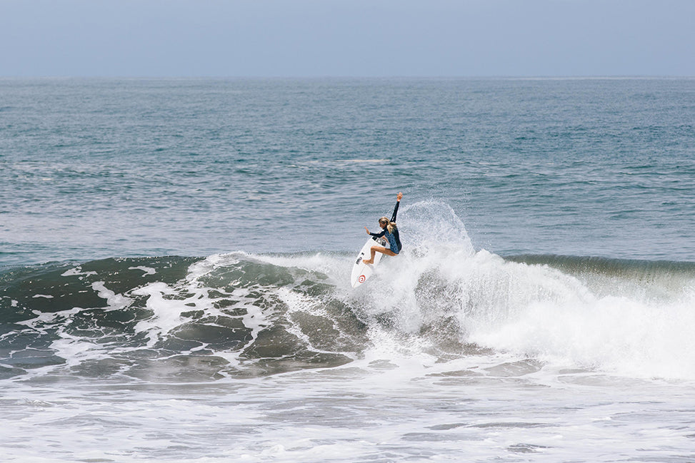 The surfer Molly Picklum in action